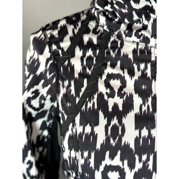 Lululemon Willpower Half Zip Windbreaker Size 4 - Picture 5 of 6